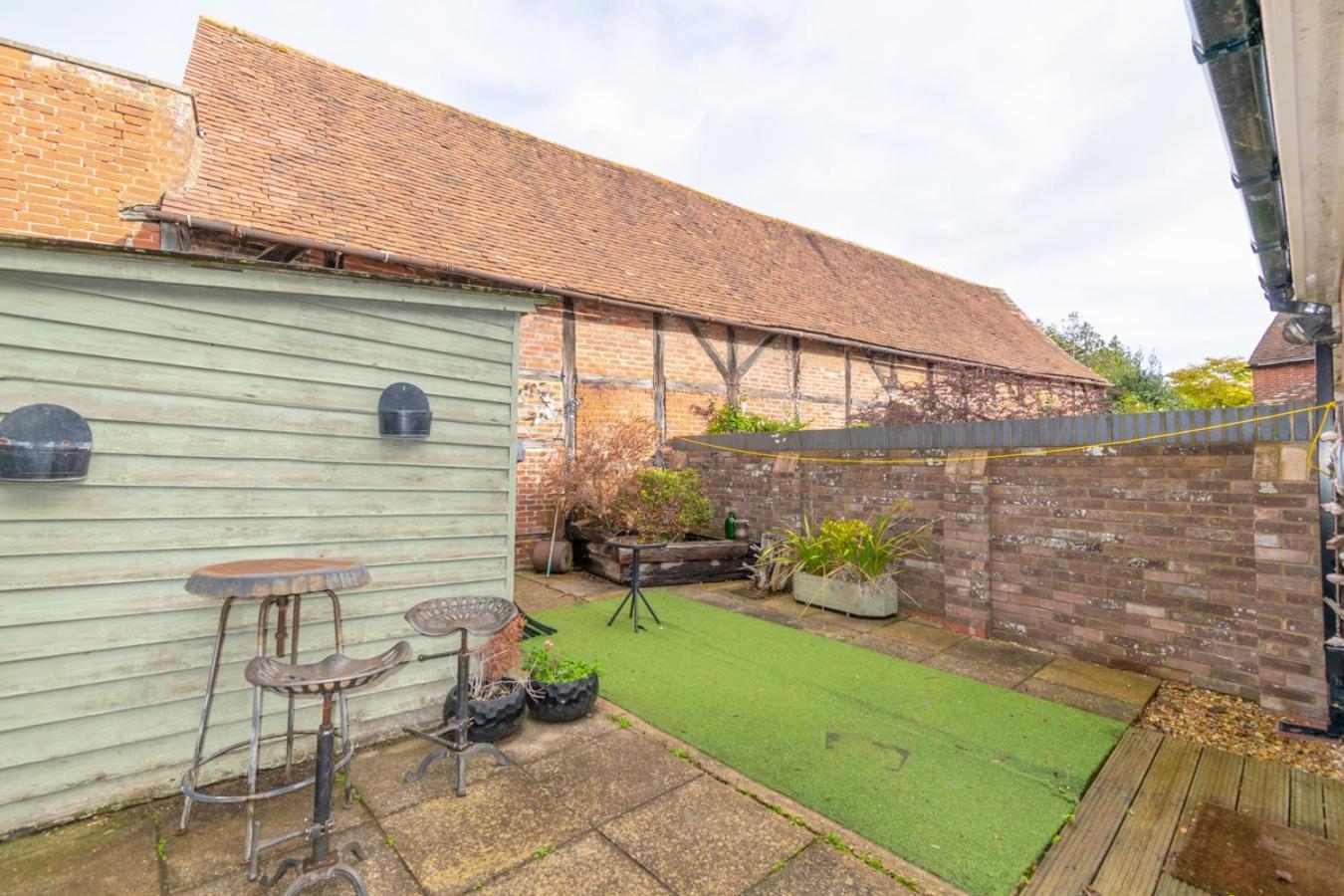 Stylish 2 Bedrooms Cosy & Bright Cottage, Pet Friendly, Sleeps 5, Titchfield Village - Summer Special Offer!! - By Blue Puffin Stays Eksteriør bilde