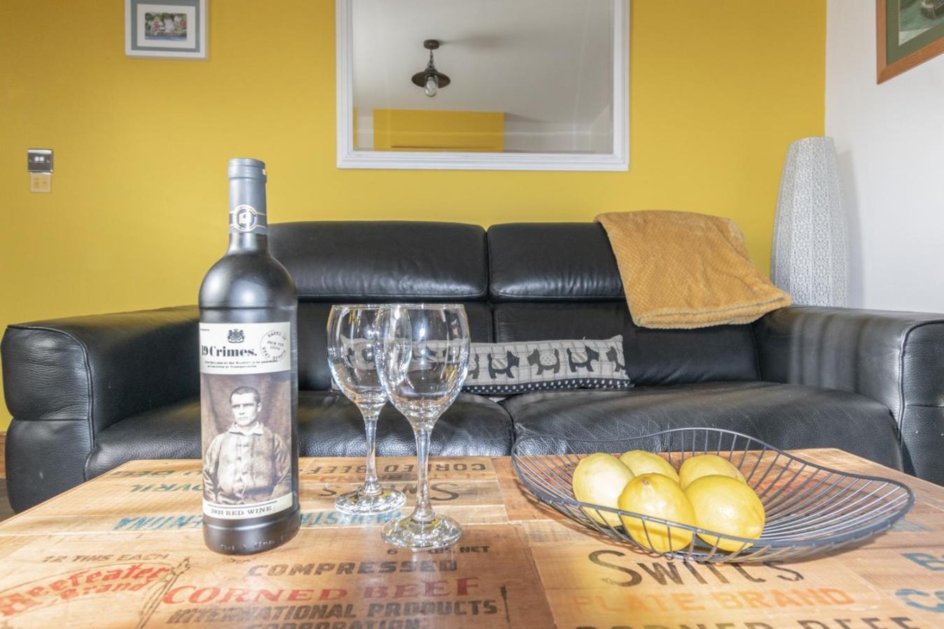 Stylish 2 Bedrooms Cosy & Bright Cottage, Pet Friendly, Sleeps 5, Titchfield Village - Summer Special Offer!! - By Blue Puffin Stays Eksteriør bilde