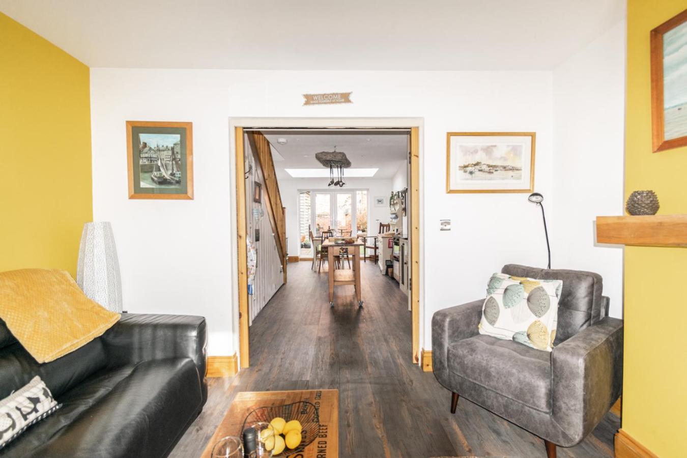 Stylish 2 Bedrooms Cosy & Bright Cottage, Pet Friendly, Sleeps 5, Titchfield Village - Summer Special Offer!! - By Blue Puffin Stays Eksteriør bilde
